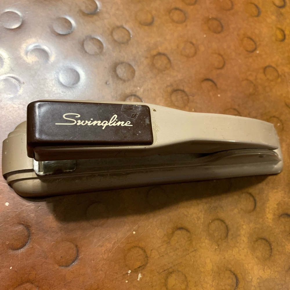 Vintage Swingline 27 Stapler  Brown Metal Long Island USA Works!